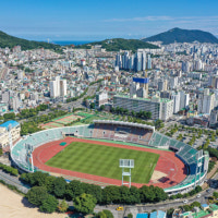 서구청장마저 아파트 건립 반대… 구덕운동장 재개발, 시에 달렸다