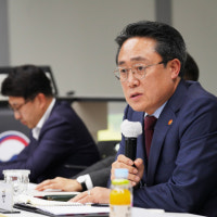 지지부진 북항 랜드마크… 해수장관 “부산시 전략 청취”