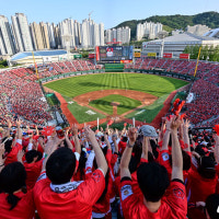 에스콘필드 5400억-잠실 돔구장 5000억인데...'사직 돔구장'이 1조라니, ...