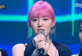 '엠카' 케플러, 데뷔 첫 1위 기염 "자랑스러운 가수 되겠다" 눈물 [종합]