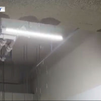 장맛비에 입주 다음날 천장서 물 뚝뚝‥