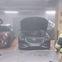 인천 '전기차 화재' 옆 아파트 지하주차장서 불