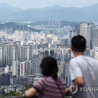상반기 아파트값, 서울 오를 때 지방 하락했다