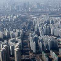 집값 폭등 끝?…강남 아파트 상승세, 한풀 꺾였다