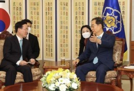 한덕수, 베트남 당 상임서기 접견 "한-베트남 우호관계 300년 넘게 지속될 것...