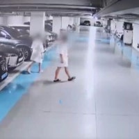 목욕가운 차림 10대 빈차털이 3인조 검거…