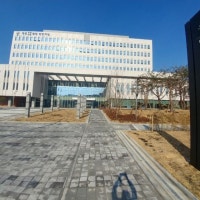 미성년 男제자와 2차례 성관계한 30대 女학원장…5년 중형