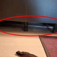 아파트도 콘크리트 노출이 대세?…싱크대 배관처리에 '충격'