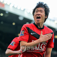 박지성 누빈 OT 역사 속으로...맨유, 재건축 대신 '10만석' 신축 구장 추진