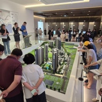 ‘드파인 광안’ 견본주택 개관 첫날부터 '인산인해'