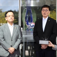 잠잠해진 서울 아파트 시장, '10월 금리인하'하면 다시 오를까