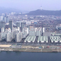 서울 아파트 거래량 '뚝'…평균 매매가도 크게 내려