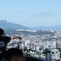 시총 '톱50' 아파트값 7개월째 상승… 수도권·지방 양극화
