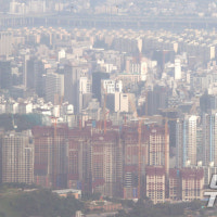 서울 아파트 거래 절반 이상 9억 넘어…서초·용산·강남·성동 순