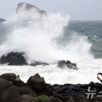 태풍 종다리 북진…부산도 해안·시설물 점검 '긴장'(종합)