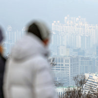 서울 아파트 중위 전셋값 5억 5000만원 돌파…지방은 제자리