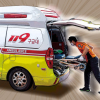 광주서 택시·승합차 충돌 후 버스정류장 덮쳐…4명 부상