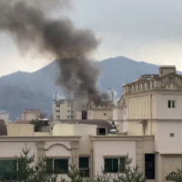 경기 하남시 아파트 4층 옥상서 불…인명피해 없어