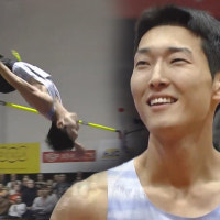 높이뛰기 우상혁, 2연속 정상…로제 아파트 맞춰 '우승점프'