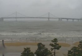 CCTV도 ‘흔들’…태풍