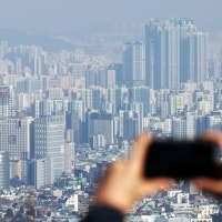 10대 건설사 '공사비 증액' 공시 1년 새 33건... 고조되는 재건축 분쟁
