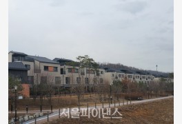 '노장애인존' 만든 GS건설···"입구까지 계단뿐"