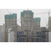 갑-을 바뀐 정비사업지…계약해지에도 팔짱 낀 건설사, 속 타는 조합