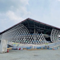 초고난도 파사드 설치…“비정형 건축의 걸작”