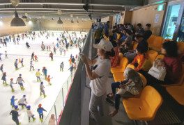 창원 의창·성산스포츠센터 빙상장 ‘무더위 쉼터’ 개방