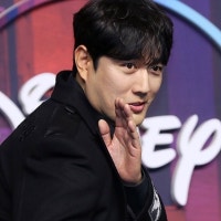 조한선, LG 사위 윤관에 10억-아파트 받은 연예인 배우자 루머 부인