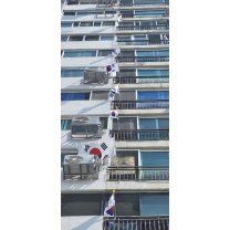 “뭉클한 광경” 광복절 광주 도심 태극기 물결 ‘눈길’