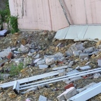 대구 동구 신천동 공동주택 건설부지에 폐기물 방치 논란