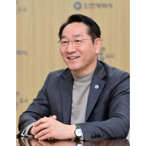 유정복 인천시장, 2025년 신년 인터뷰