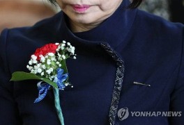 코로나19 속 '스승의날' 문구 고민…감사·존경 담은 최고의 한 마디는?