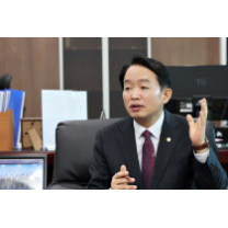 “민선 8기 2년, 김찬진 인천동구청장에게 묻는다”