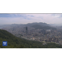 한밤에 아파트 정전…더운 날씨 속 200가구 피해