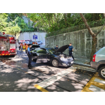 부산 북구 아파트서 차량 화재... 시민이 나서 생명 구해