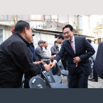 민주당이 서울민심 최악이라는데 국힘 지지율은 지지부진···왜?