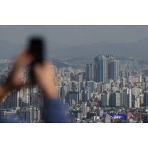 서울 아파트 가격 상승세 둔화···“안정화는 시기상조”