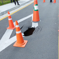 울산 동구 서부동 아파트 도로 또 싱크홀…인명피해 없어