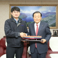 부산상의 찾은 HMM노조 “본사이전 위해 북항 사옥 필요”