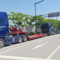 과태료 내고 말지? 이순신대로 대형트럭 불법주차 점령