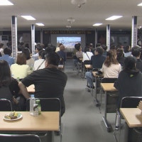 현장 설명회부터 학원비 지원까지..분양률 높이기 경쟁