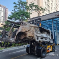 경찰, 인천 청라 전기차 화재 관련 아파트·벤츠코리아 압수수색