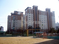 경기도 수원시 팔달구 우만동 동수원신도브래뉴 아파트