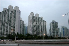 경기도 수원시 장안구 정자동 백설마을5단지삼환나우빌 아파트 