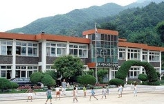 실내초등학교