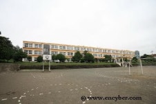 율촌중학교