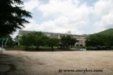 어모중학교