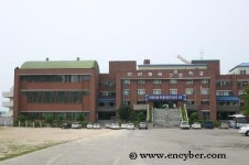 강원체육중학교